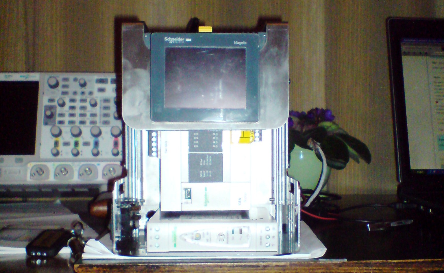 施耐德TMSPAK
